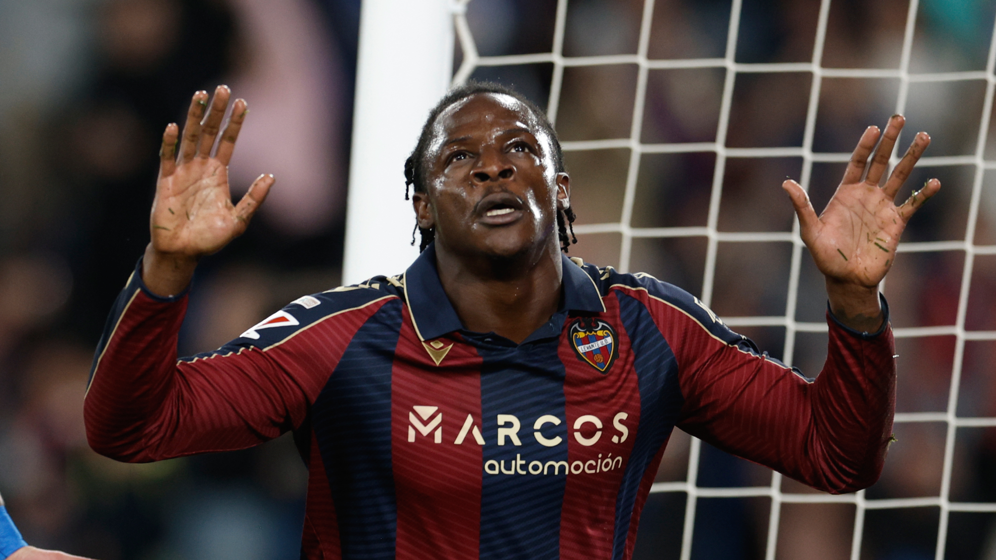 Gol de Etta Eyong (3-2) en el Levante 3-2 Osasuna