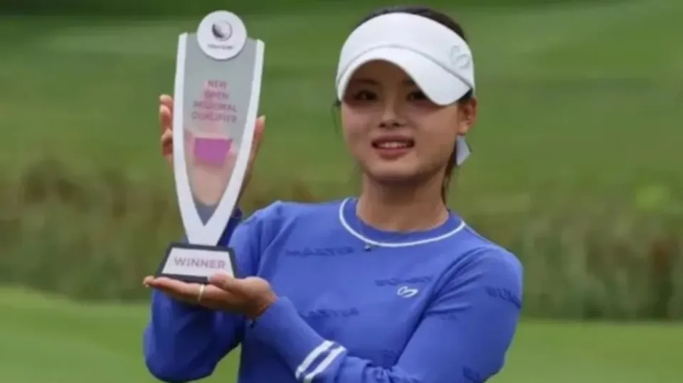 Jessica Bang celebrates winning the Women's NSW Open Regional Qualifying Event