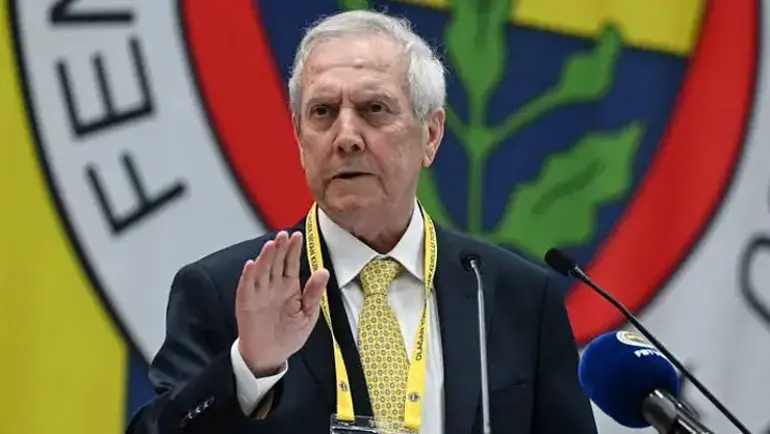 Fenerbahçe Başkanı Aziz Yıldırım: İsmail Kartal görevinin başındadır