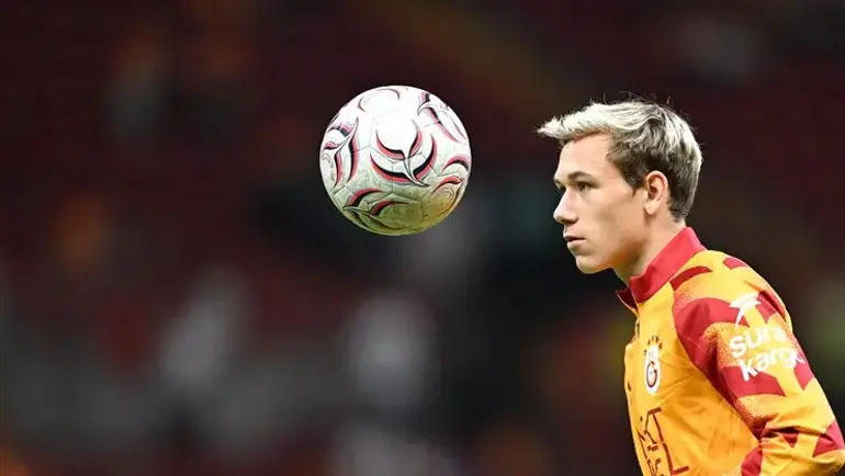 Galatasarayda Okan Buruktan sert tepki: Ben olsam Hakemlik hayatını bitiririm