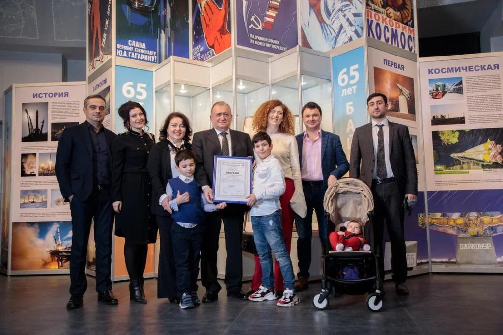 Karapetyan, con su familia