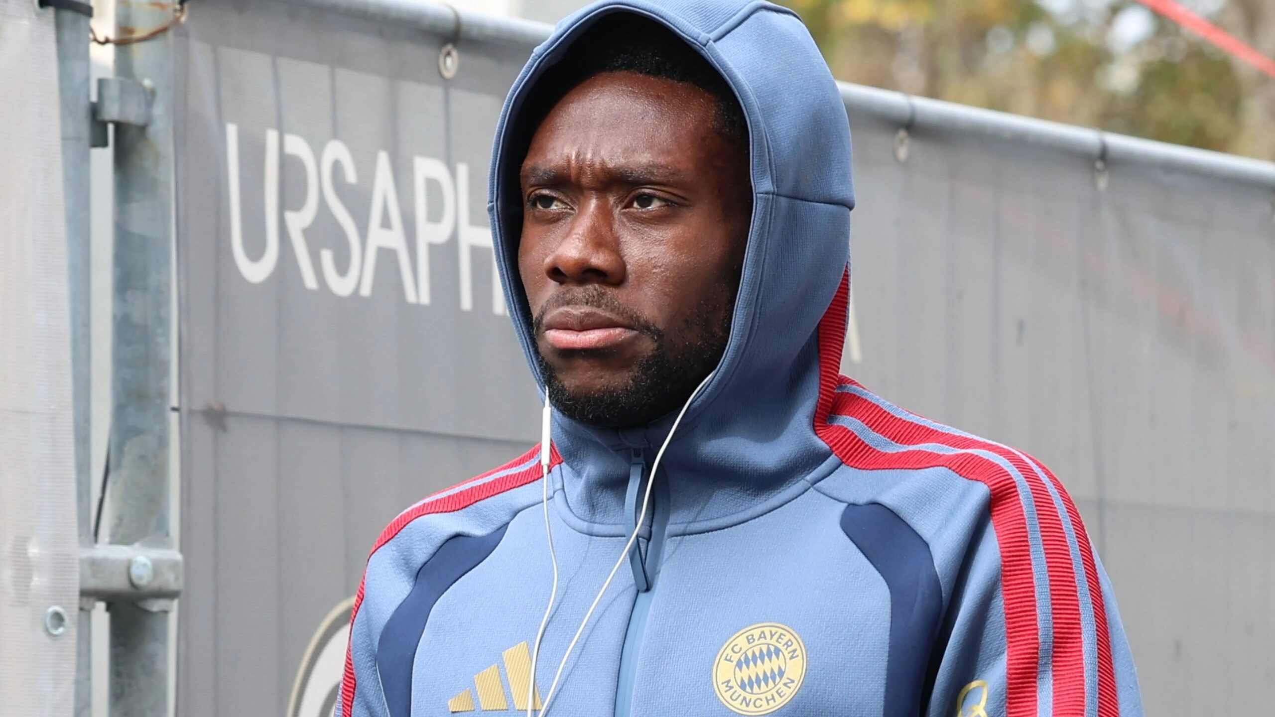 Alphonso Davies: Balayı kararı nedeniyle Kanada kadrosunda yok