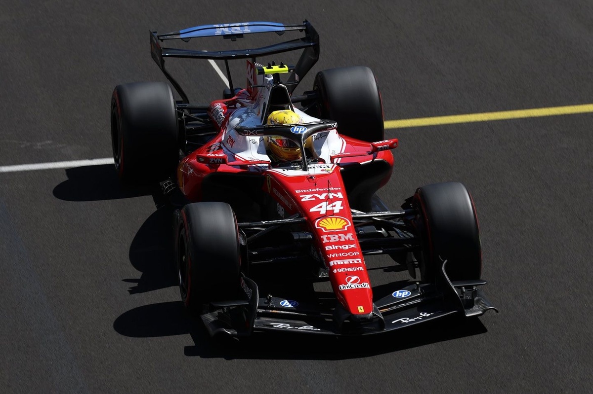 Lewis Hamilton: Lastikleri ısıtmak tam bir işkenceydi
