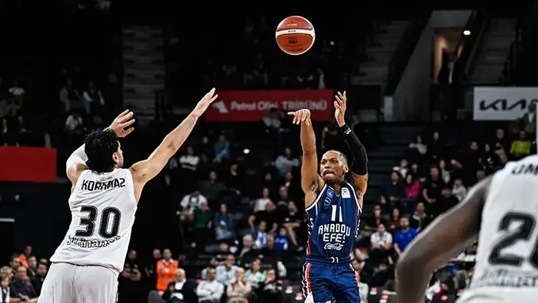 (ÖZET) Derbide kazanan Anadolu Efes | Anadolu Efes - Beşiktaş maç sonucu: 95-81