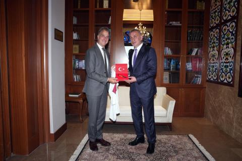 1790607623 856 Turkiye Italya Resmi Mac Yemegi Duzenlendi