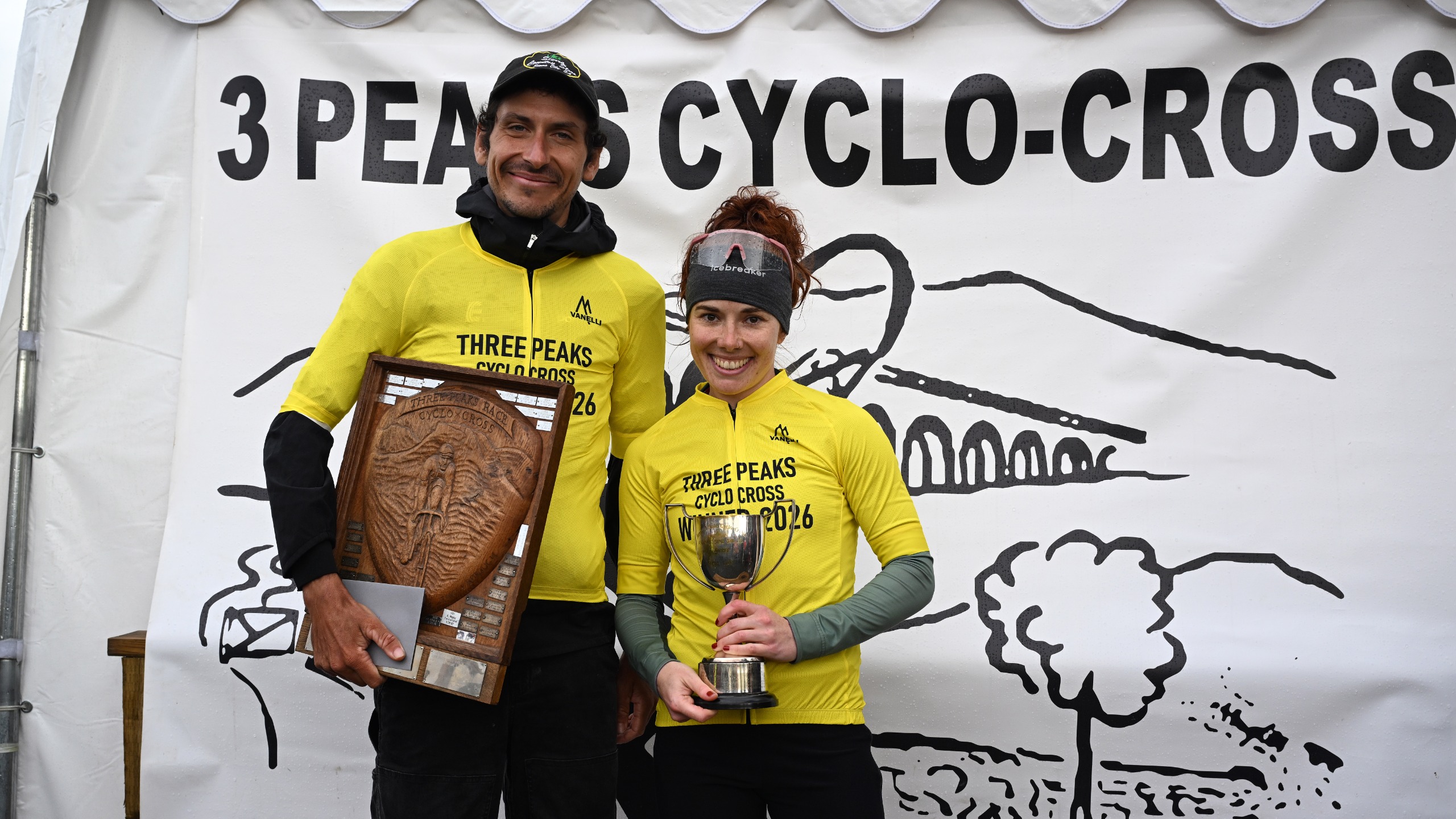 Lachlan Morton and Isla Short - winners of the 2026 3-Peaks Cyclo-cross race