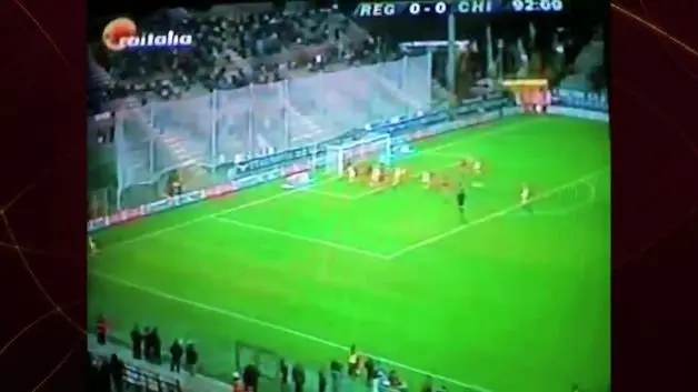 Vincenzo Italiano: Sadece oynatmıyor, kendi de atıyormuş!