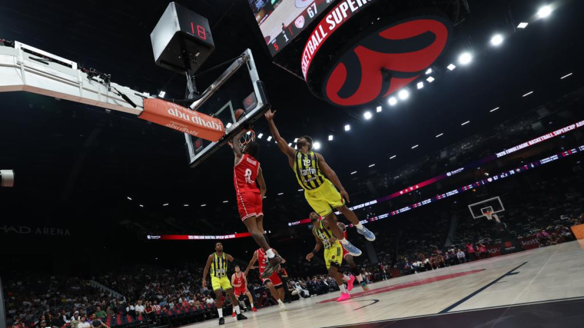 Jean Montero son saniyede Olympiacos’u finale taşıdı