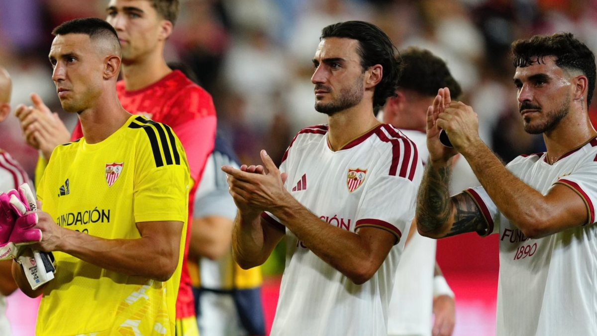 Sevilla: Barcelona karşısında yenilgiye rağmen umut verdi