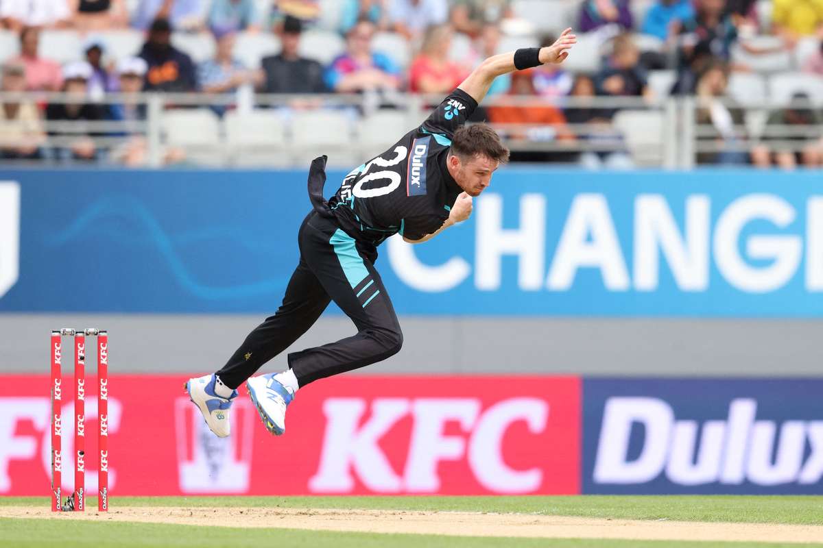 Adam Milne, Yeni Zelanda T20I Kadrosuna Geri Döndü