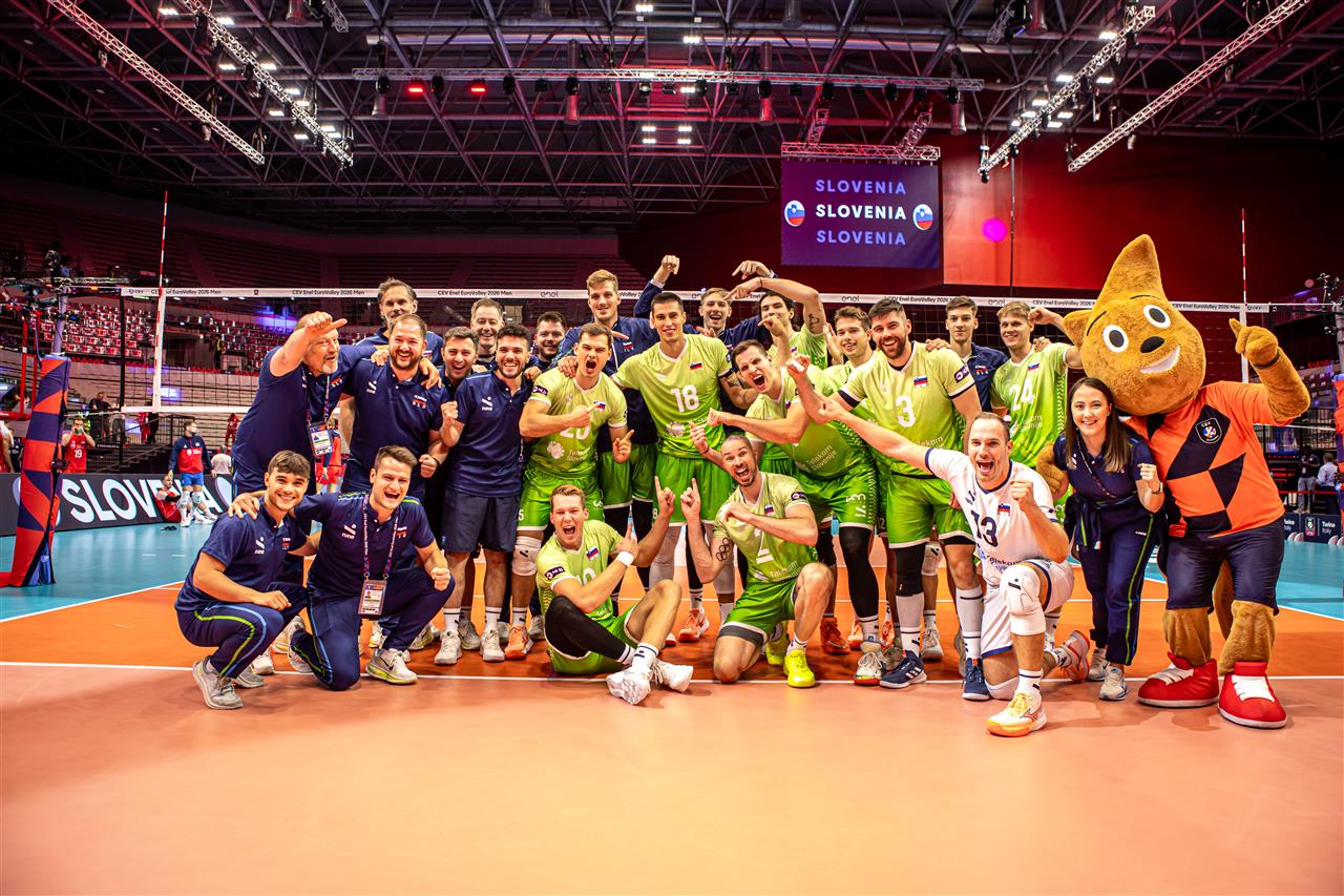 Slovenya, Sırbistan’ı Geçerek EuroVolley’de Son Sekize Kaldı