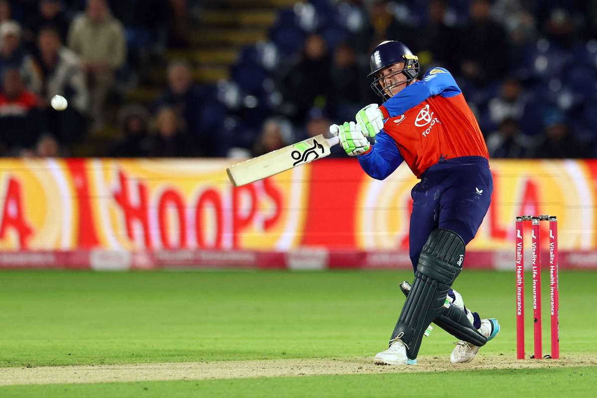İngiltere Cardiff’te Sri Lanka’yı geçerek T20 serisini kazandı