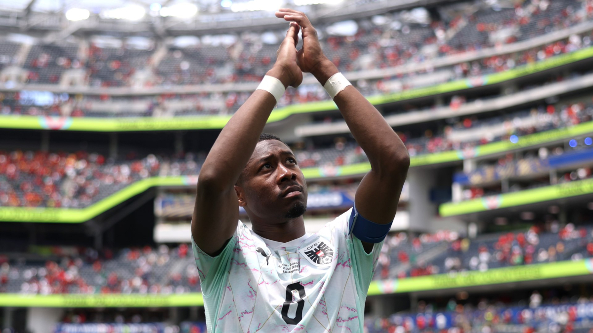 David Alaba, Udinese ile imza aşamasında