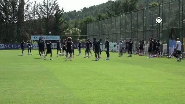 Beşiktaş Marsilya maçında heyecan dorukta