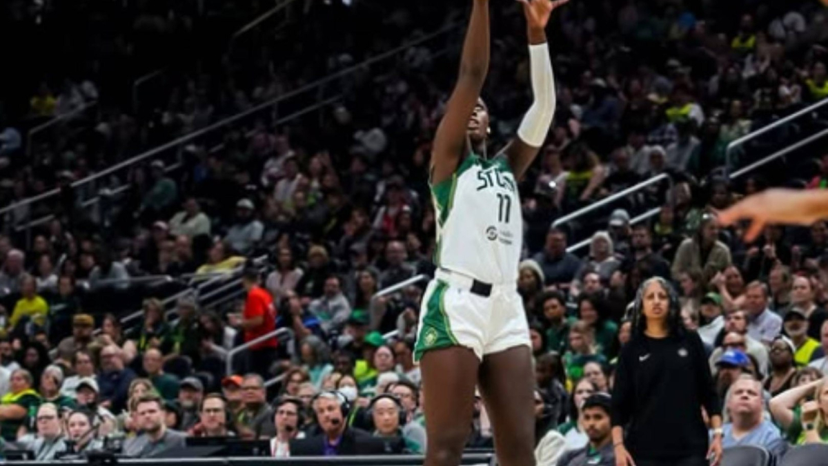 Awa Fam: WNBA tarihinde üçlük rekoruyla tarih yazdı