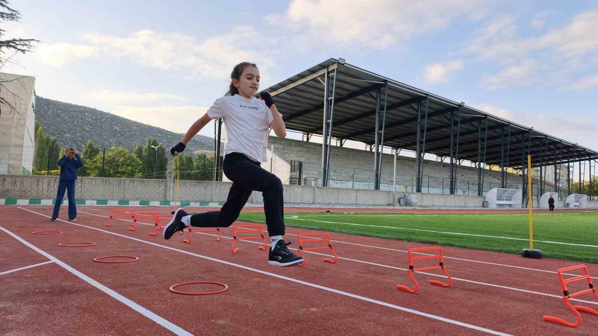 Bozkır Atletizm çalışmalarında 60 metre gururu