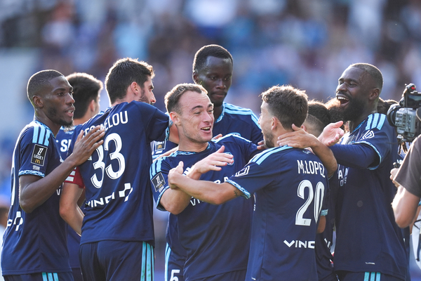 Paris FC yükselişini sürdürüyor: Strasbourg karşısında 2-1