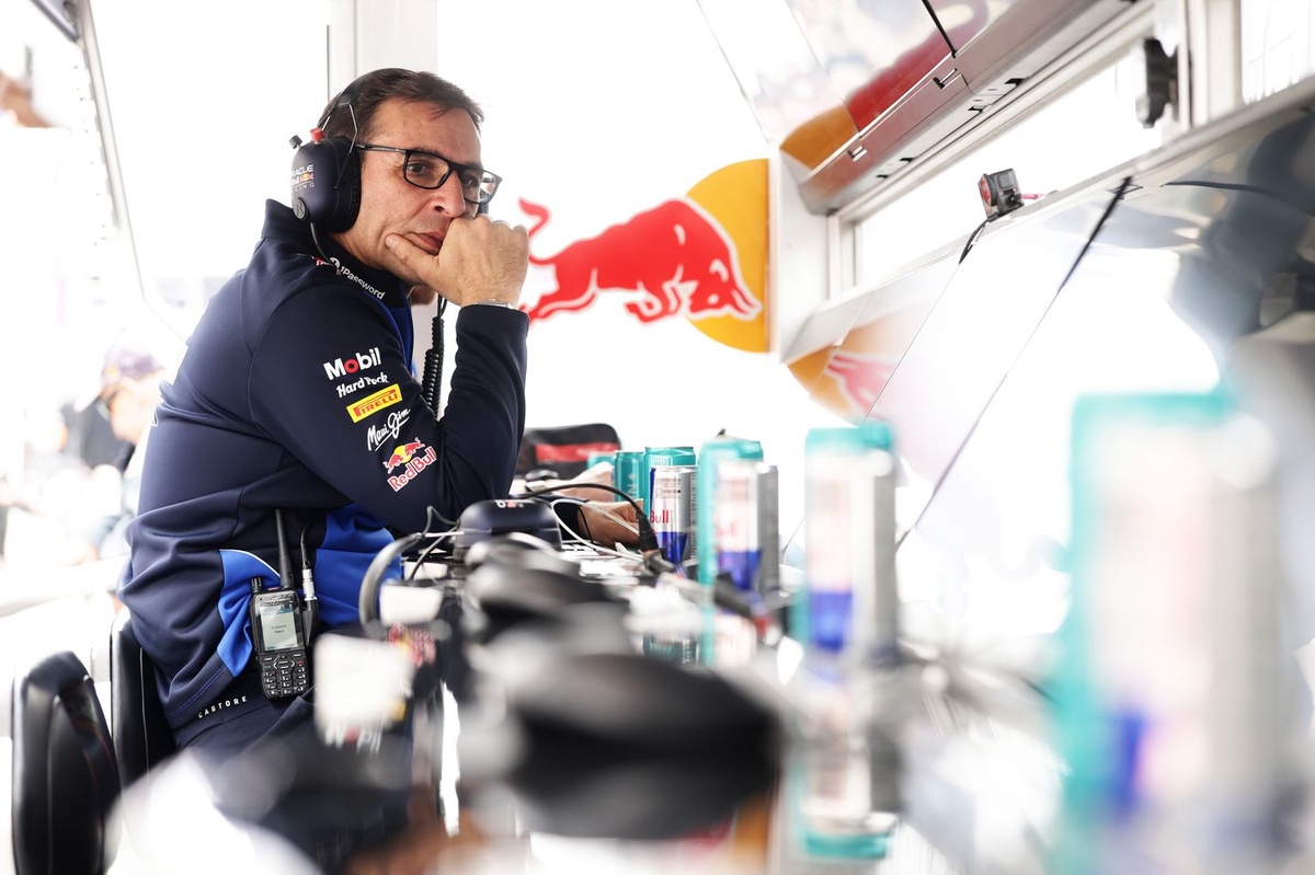 Mercedes Farkı Red Bull Padokunda Şaşkınlık Yarattı