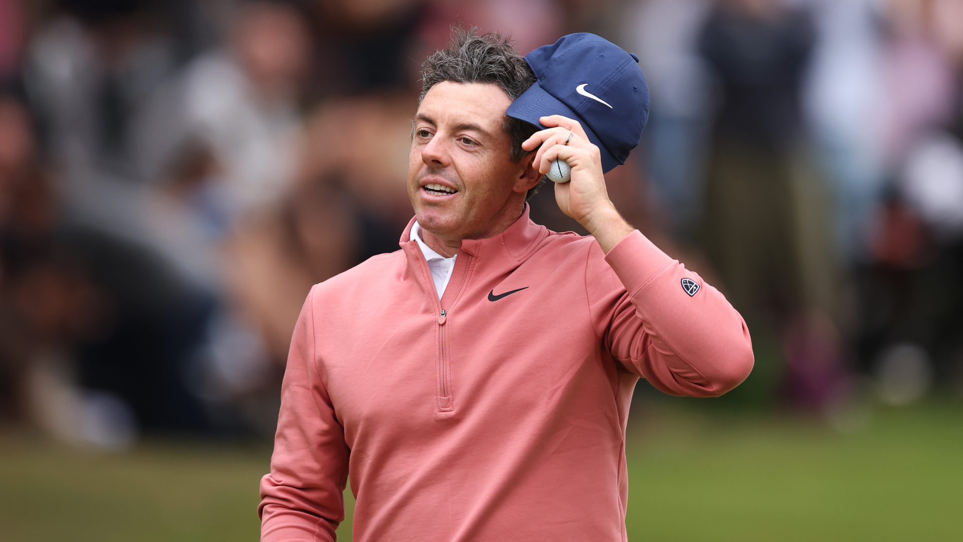 Rory McIlroy Wentworth tarihine bir vuruşla yaklaşmıştı