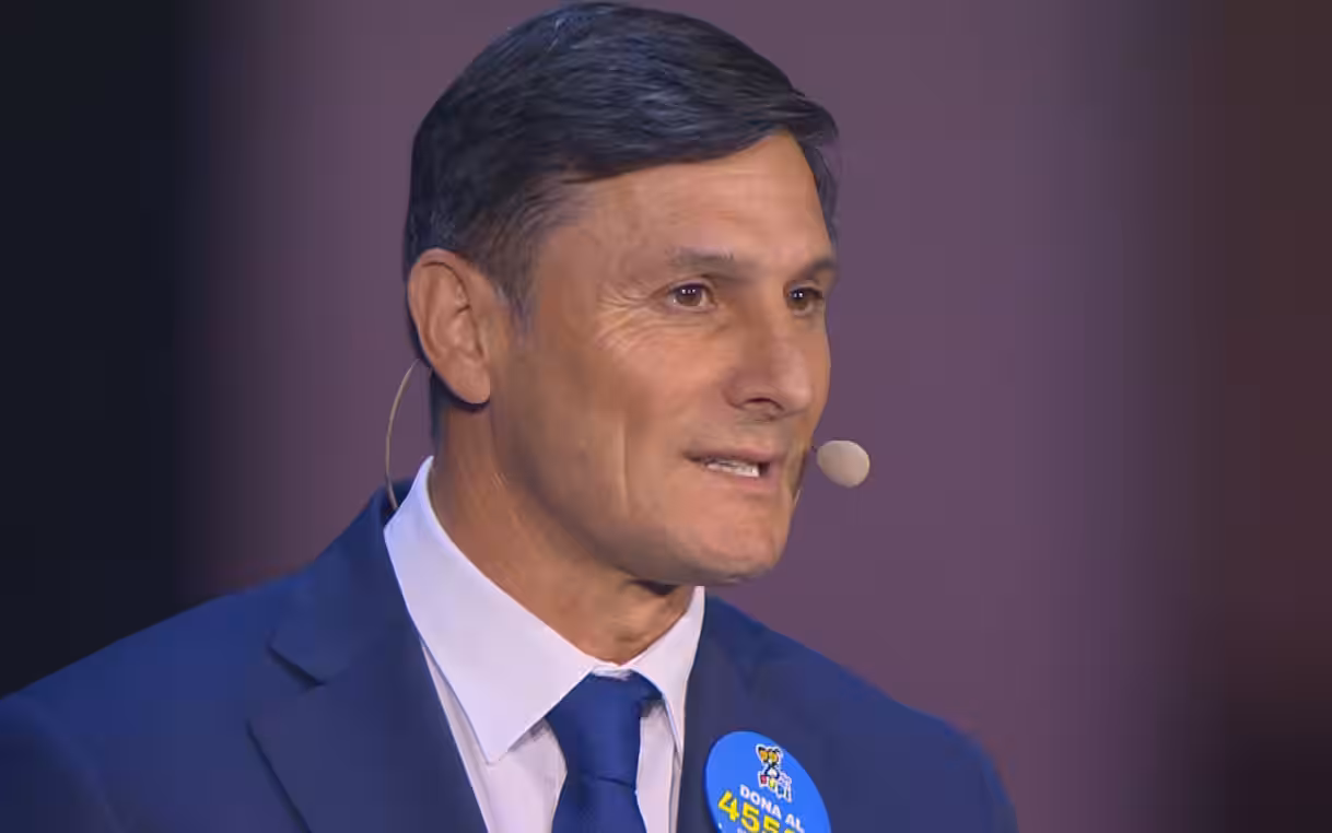 Javier Zanetti, Pupi Vakfı ile Napoli’de sahne aldı